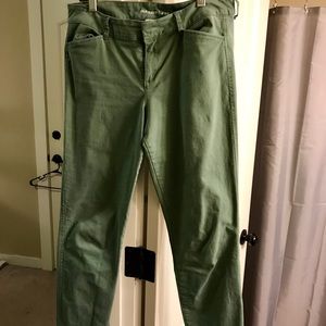Old Navy Pixie Cut Chinos